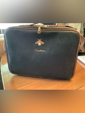 Lacattura Black Cosmetic Case with Bee Accent